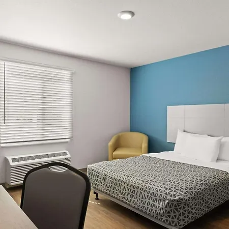 Woodspring Suites Greeley Exterior photo